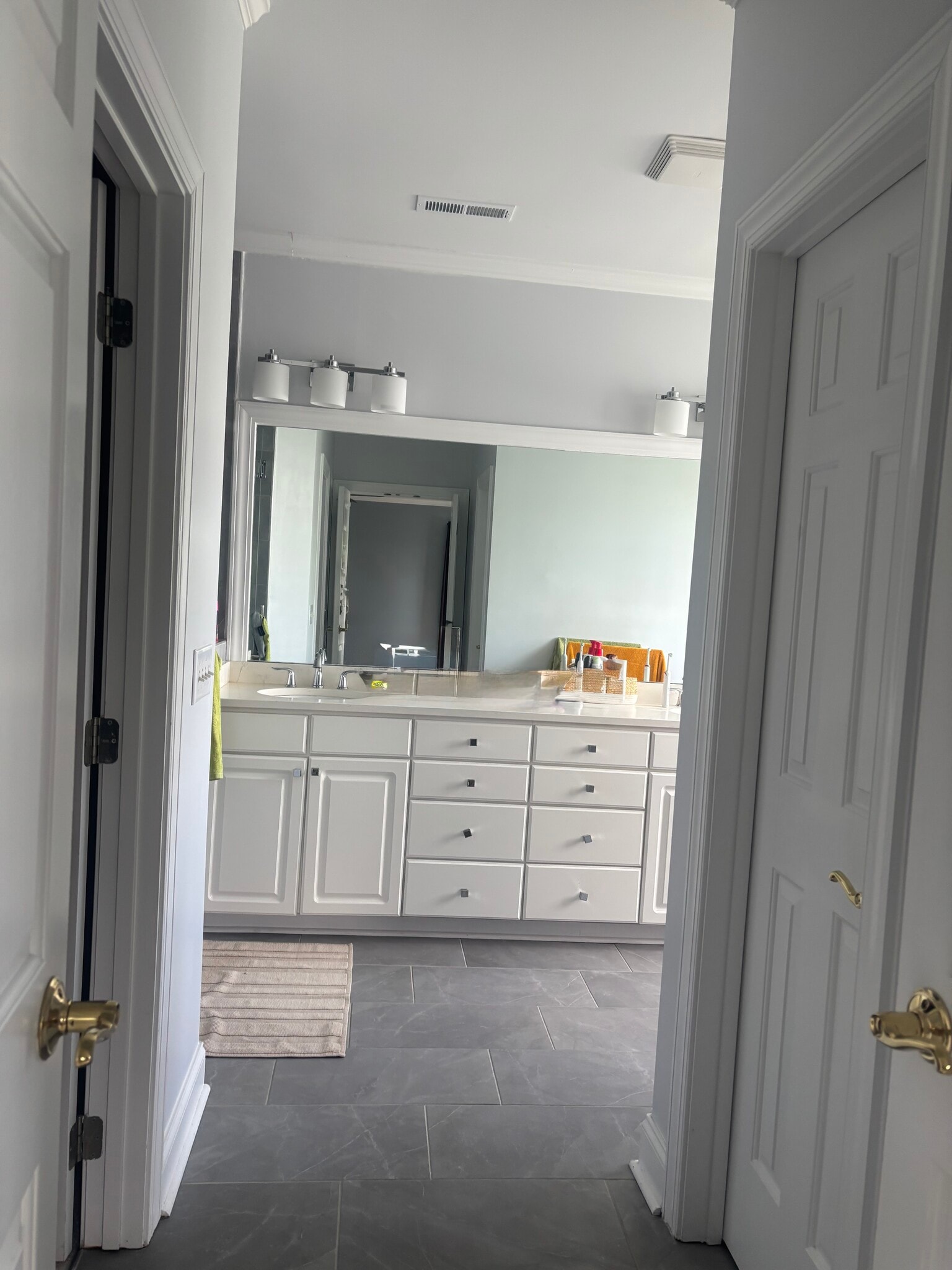 Building Photo - 507 Highgrove Dr