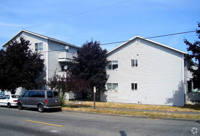 Primary Photo - Trenton Court