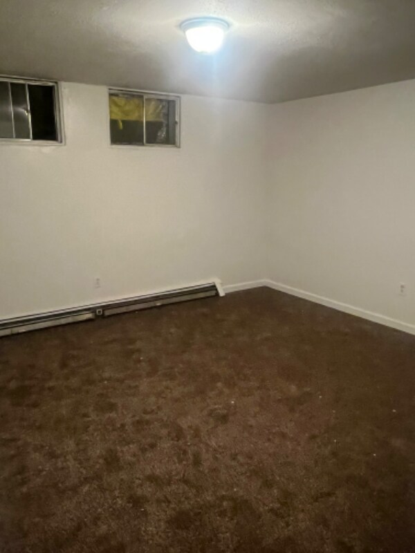 Building Photo - 1644 Chester St