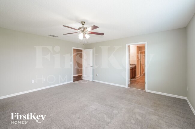 Building Photo - 9624 Sage Creek Dr