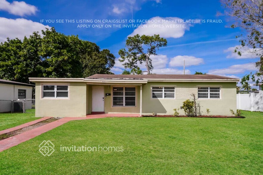 Primary Photo - 931 Arizona Ave