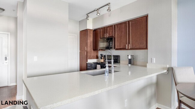 Building Photo - 14807 Woodland Hills Dr