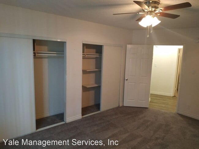 Building Photo - 18553-18563 Clark St