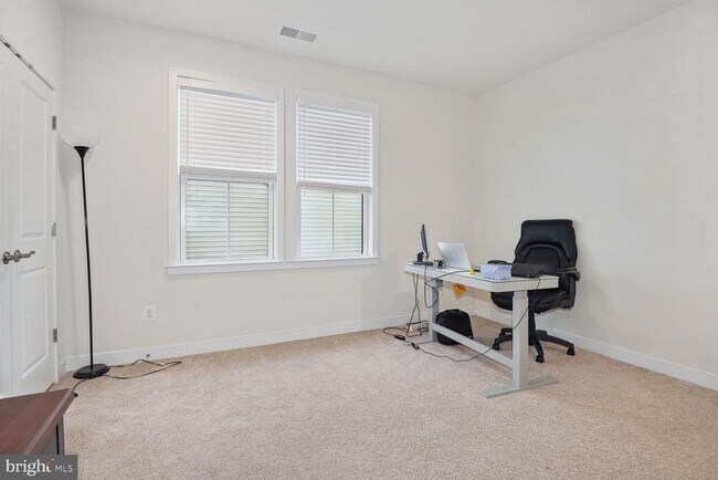 Building Photo - 25495 Woodbine Farm Dr