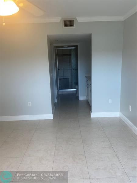 Building Photo - 750 SW 138th Ave