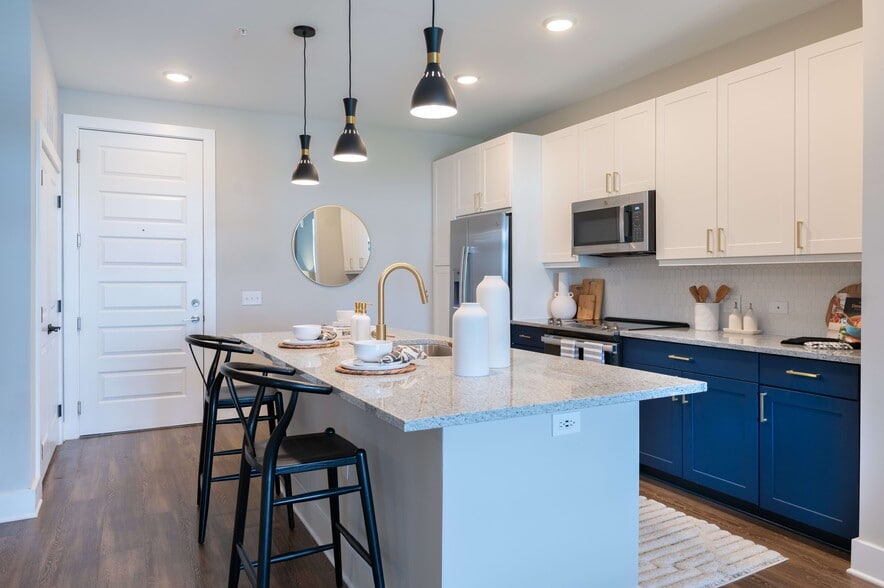 Primary Photo - Cortland at the Nations