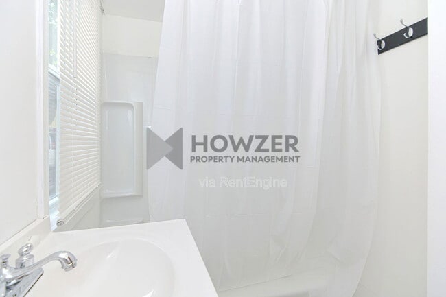 Building Photo - 41 Park St