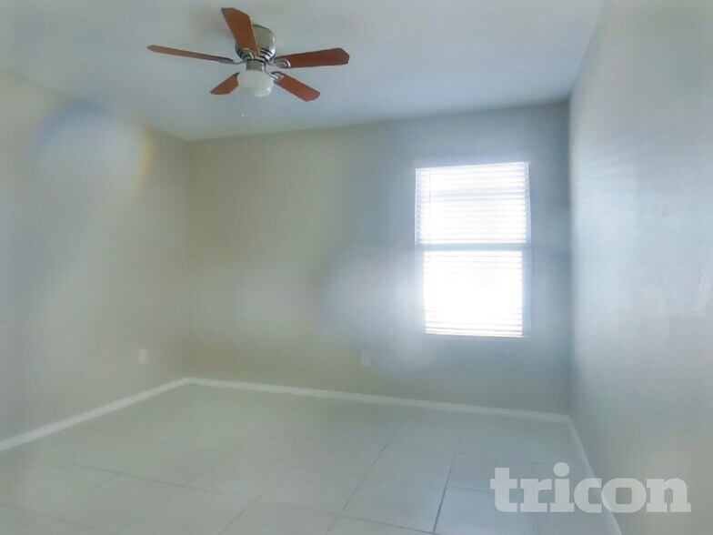 Building Photo - 321 Ranchito Pass