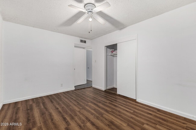 Building Photo - 3945 W Orange Dr