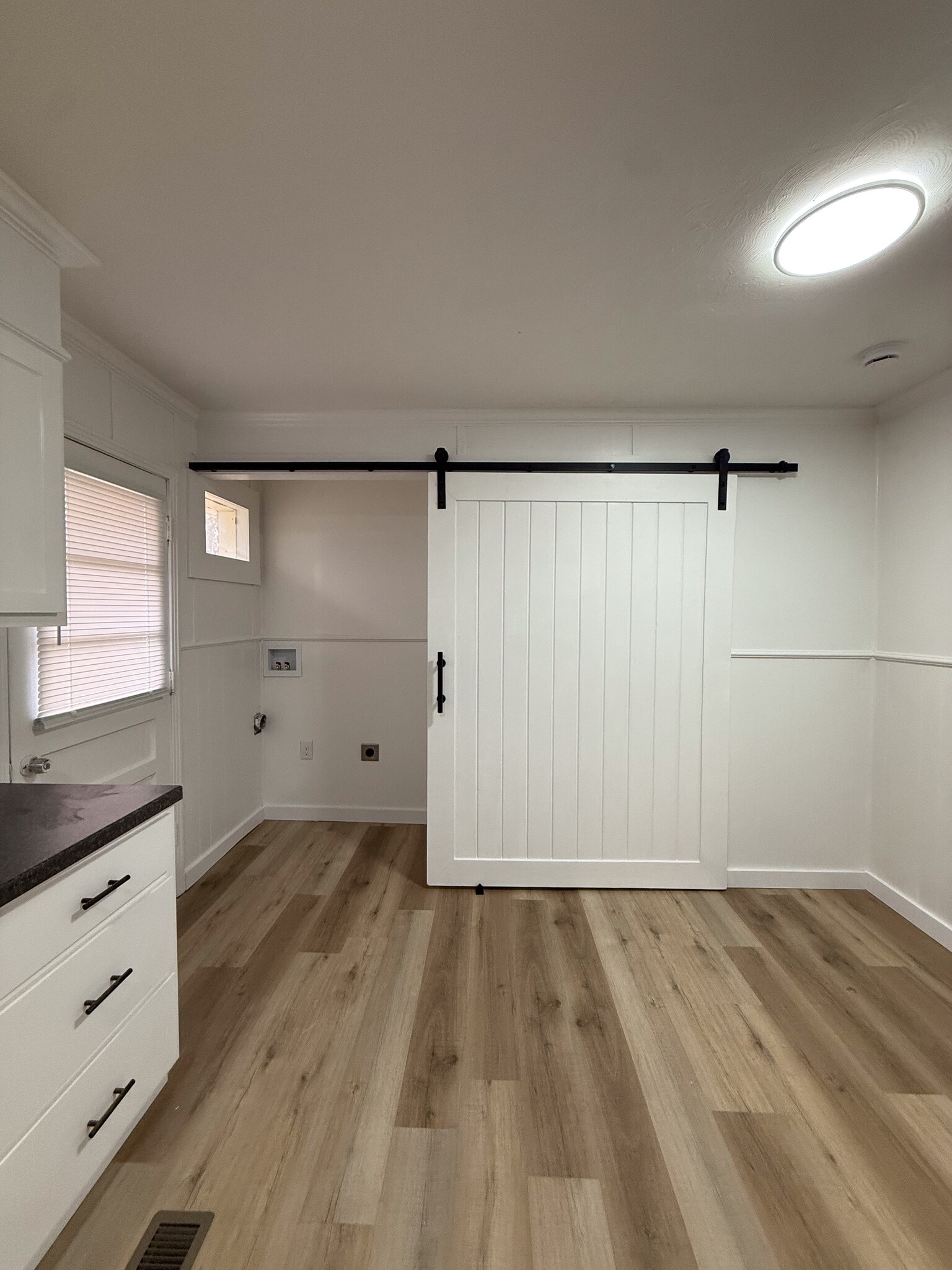 Building Photo - 214 Madison Ave