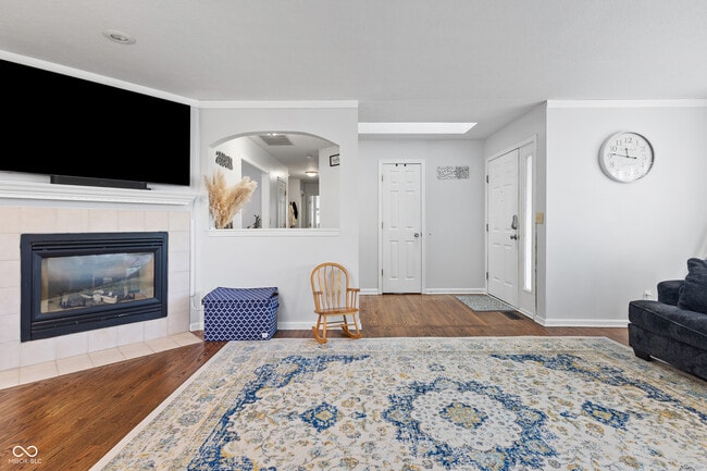 Building Photo - 1108 E 106th St