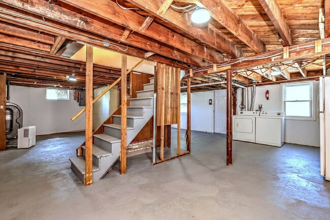 Building Photo - 29 Rangely Dr