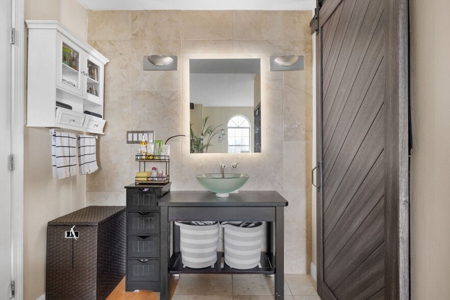 Building Photo - 50 Boatswains Wy