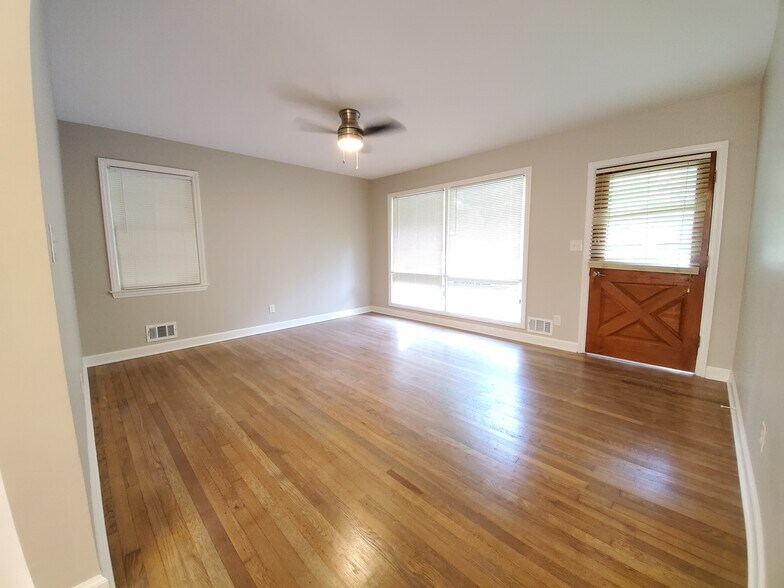 Open living room - 1518 Ashburton Rd