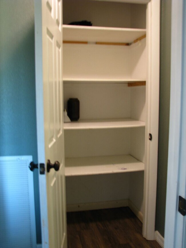 Building Photo - Beautiful 11.16 Acre Farm with Lots of Amenities!