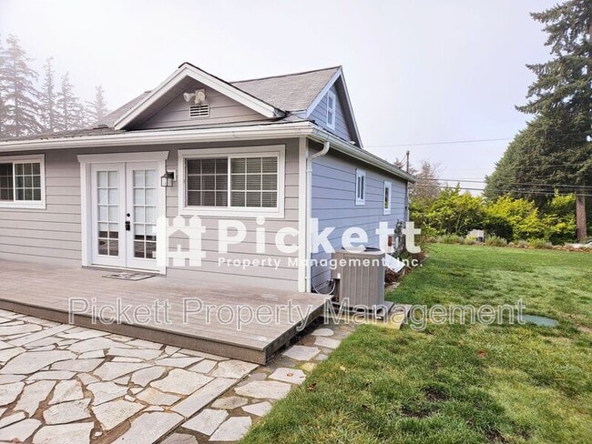 Building Photo - 9062 Tracyton Blvd NW