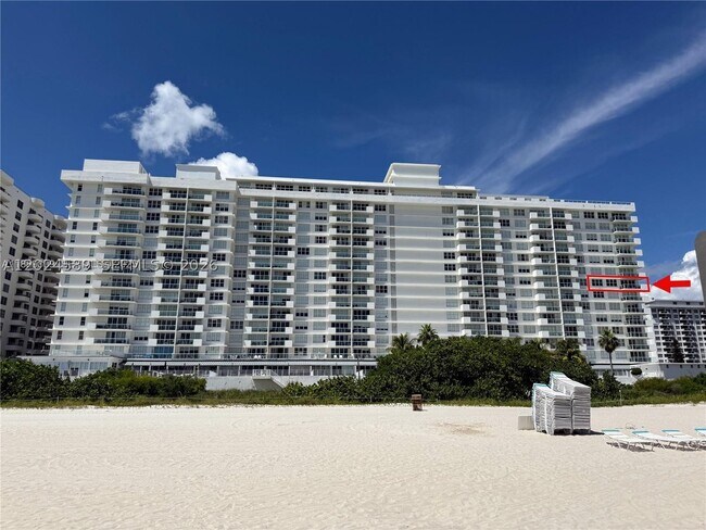 Building Photo - 5601 Collins Ave