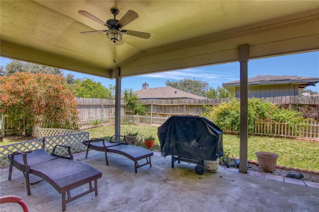 Building Photo - 714 Saint Lucy Dr