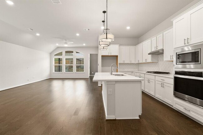 Building Photo - 223 Oleander Loop