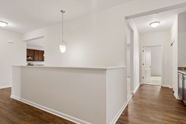 Building Photo - 108 Telluride Ln