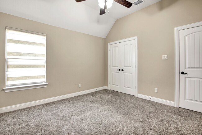 Building Photo - 12353 Flowering Dr