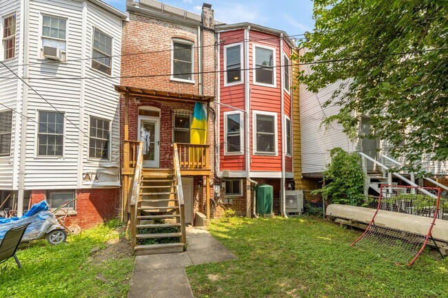 Building Photo - 4012 7th St NW