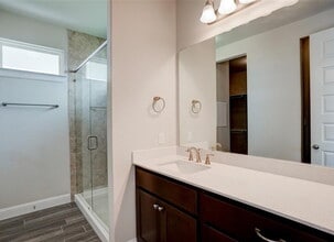 Building Photo - 130 Hidden Branch Cv