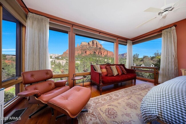 Building Photo - FULLY FURNISHED SEDONA DREAM HOME AWAITS