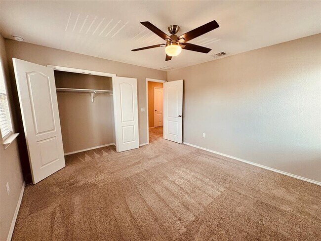 Building Photo - 301 Espresso Dr