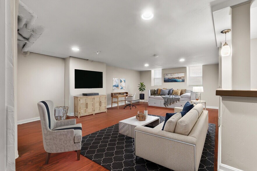 Building Photo - 40 Avon St