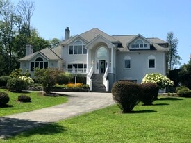 Building Photo - 45 Big Island Rd