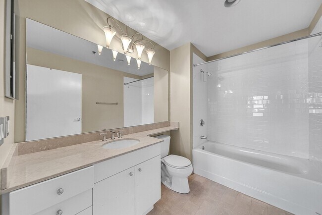 Building Photo - 17 Otis St