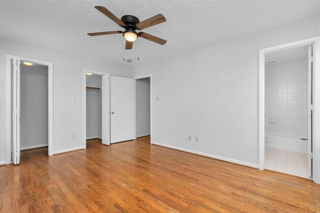 Building Photo - 2347 Sheridan St