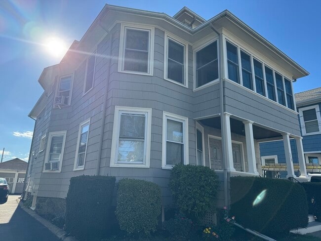 Building Photo - 358 Eastern Ave