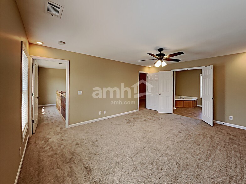 Building Photo - 1602 Solitude Ct