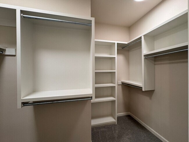 Building Photo - One Month Rent Free - 4 bedrooms - 3 full baths - Brand New