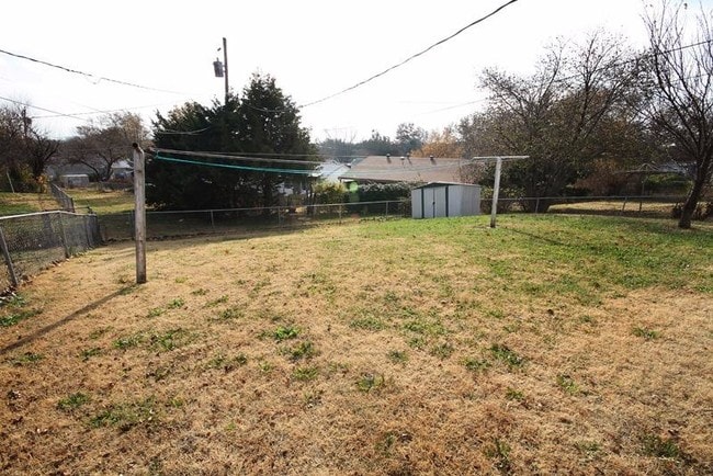 Building Photo - 1509 Bel Air Dr