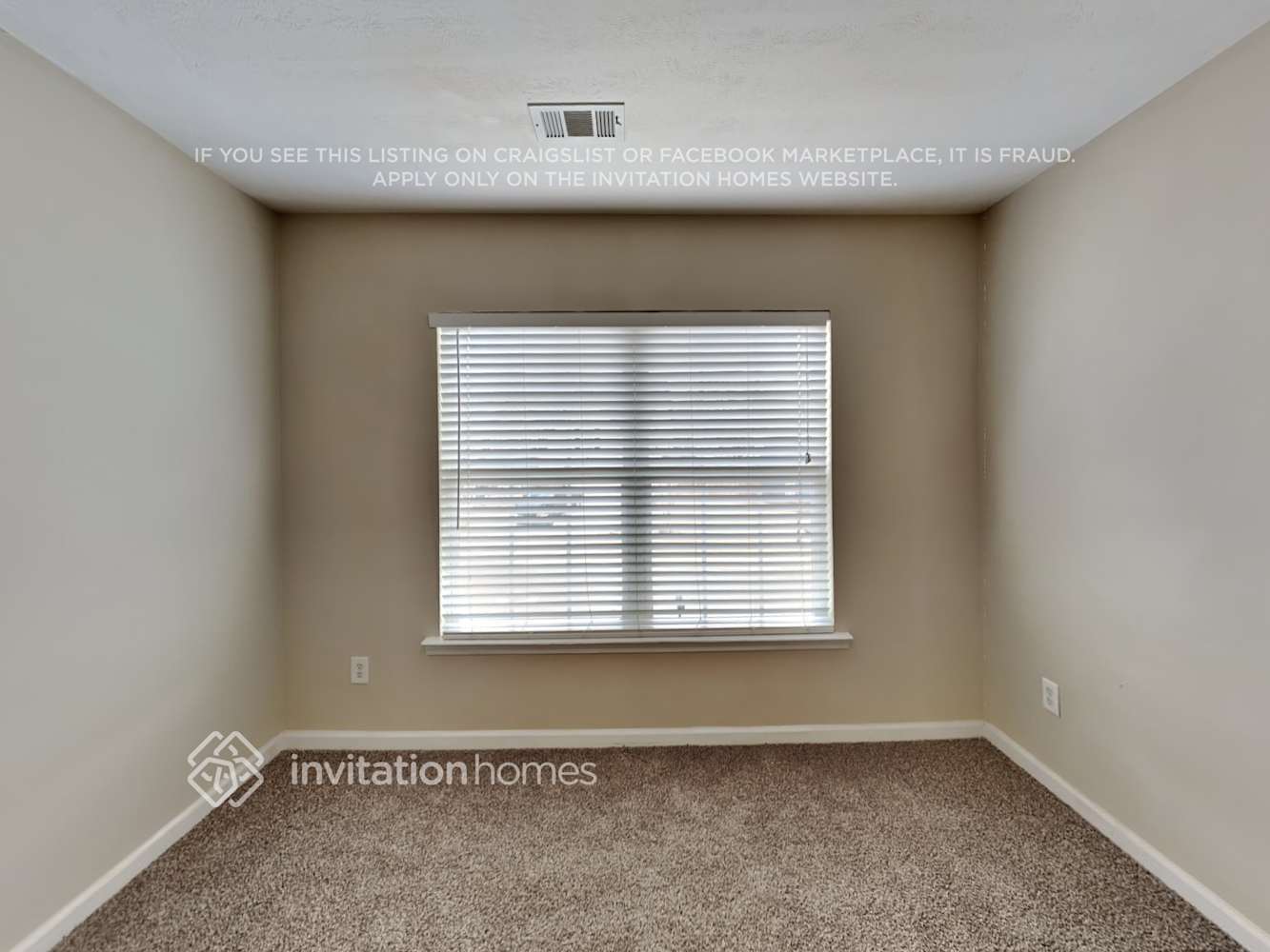 Building Photo - 2253 Park Manor SW