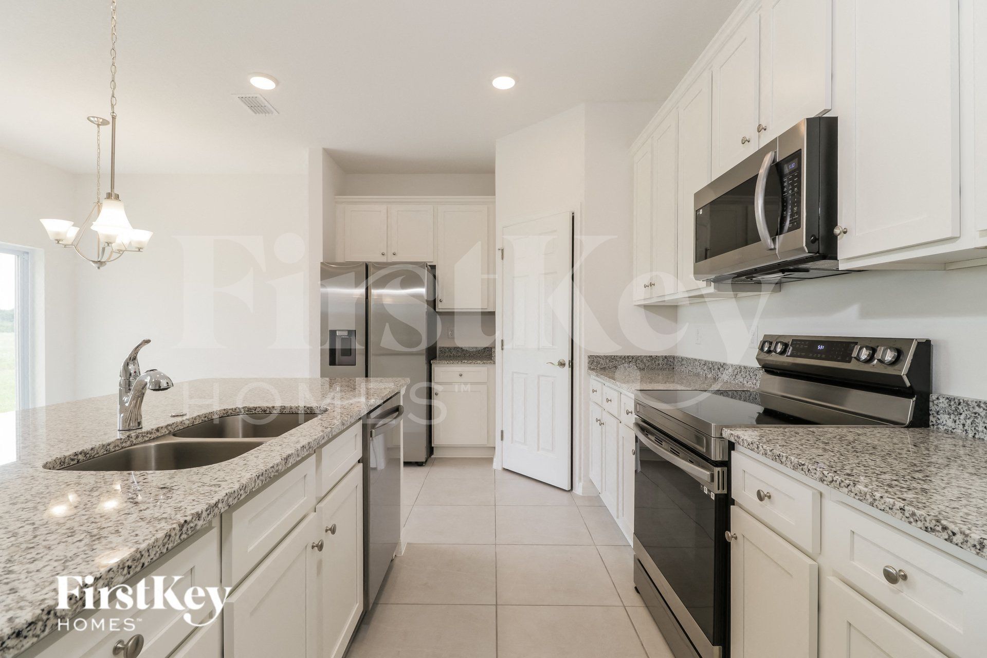 Building Photo - 584 Crown Rose Dr