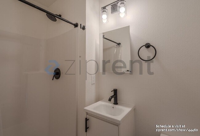 Building Photo - 4111 Beran Dr