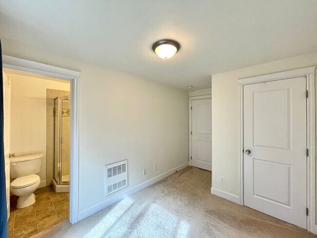Building Photo - 1413 NW 61st St
