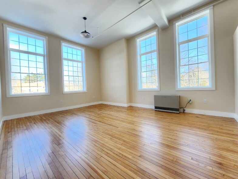 Building Photo - 21 Jefferson St