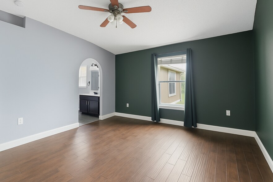 Building Photo - 5569 Lafayette Park Dr N