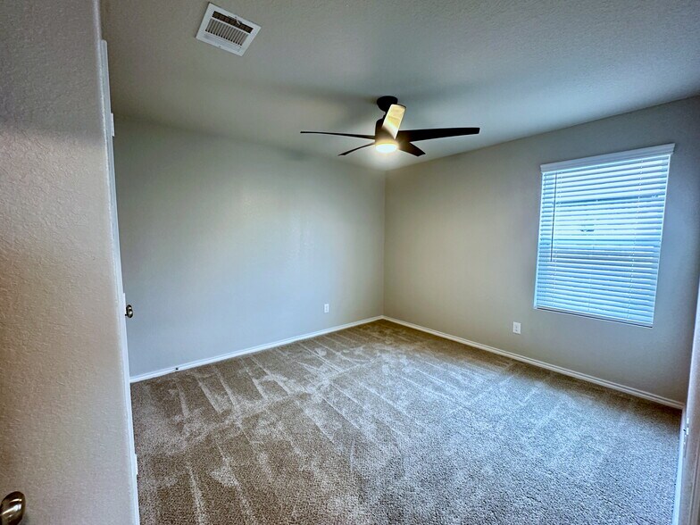 Building Photo - 31681 Nimbus Dr