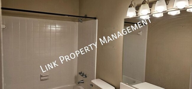 Building Photo - 7183 Holland Ln