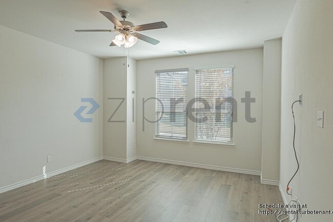 Building Photo - 2020 Saddle Wy