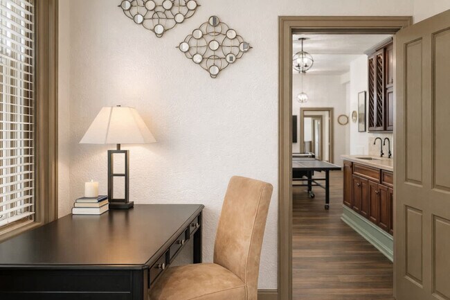 Building Photo - 101 Algoma Blvd