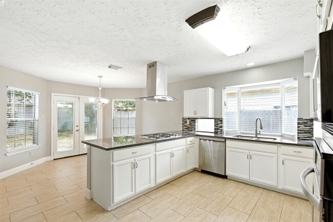 Building Photo - 5438 Garden Village Dr