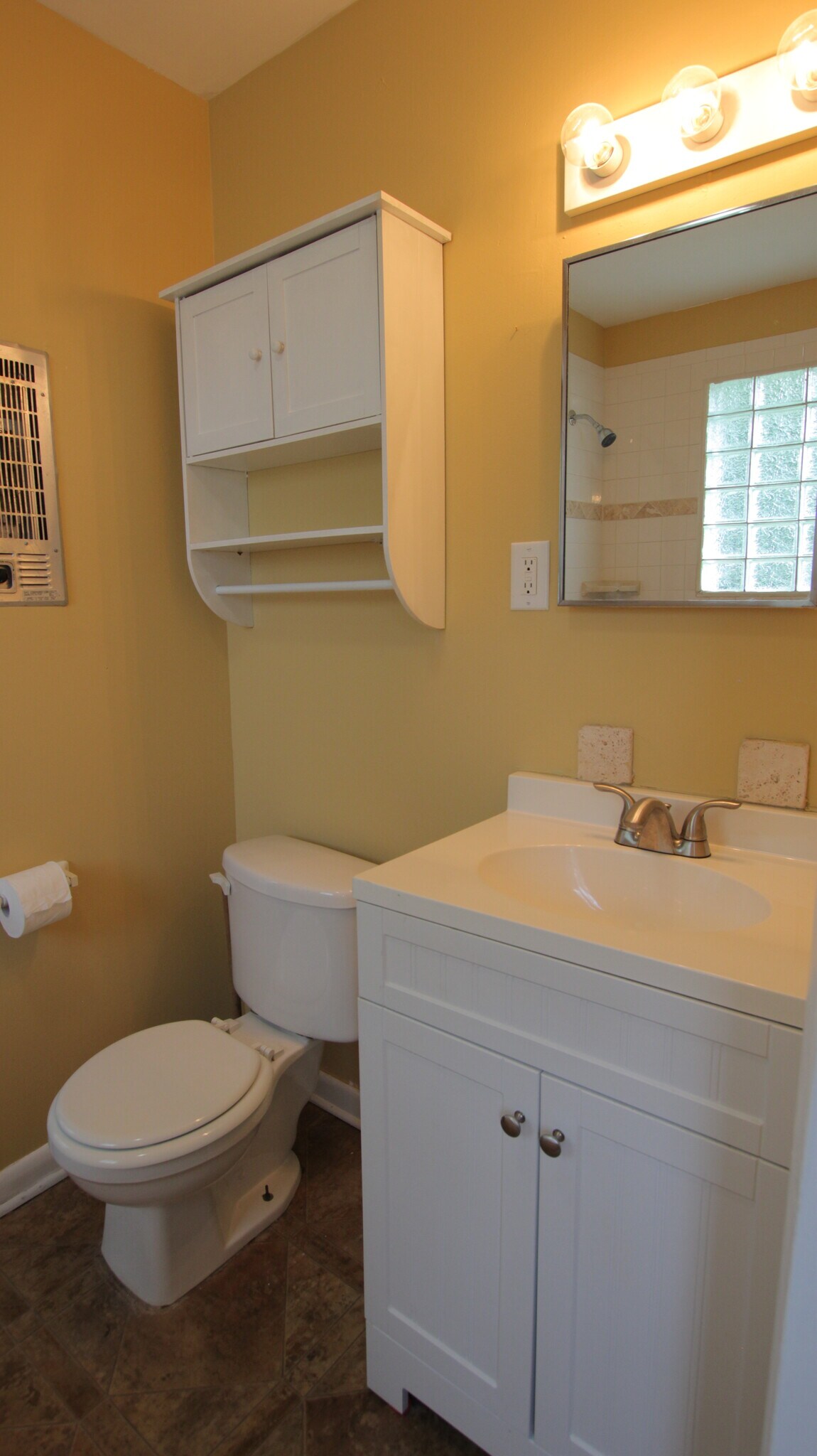 Building Photo - 2425 Chapel Avenue