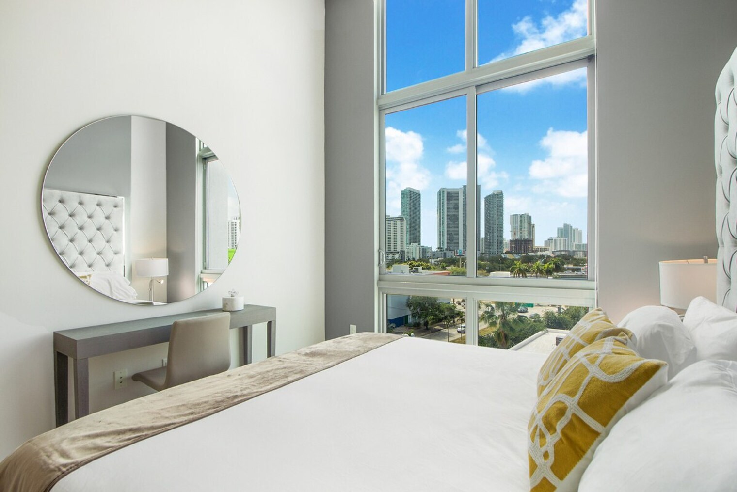 Building Photo - 3883 Biscayne Blvd
